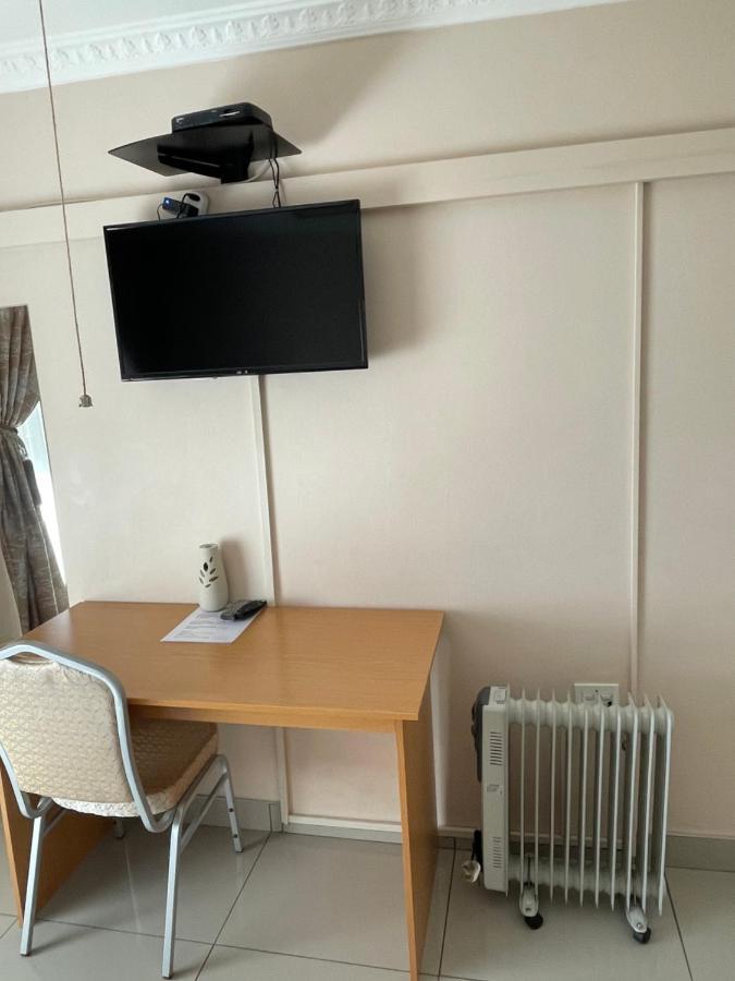 Pentagon Guesthouse Bloemfontein Bagian luar foto
