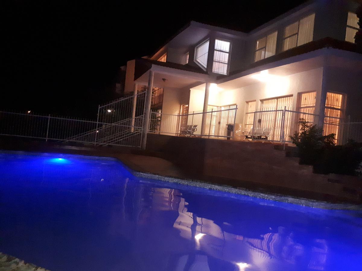 Pentagon Guesthouse Bloemfontein Bagian luar foto