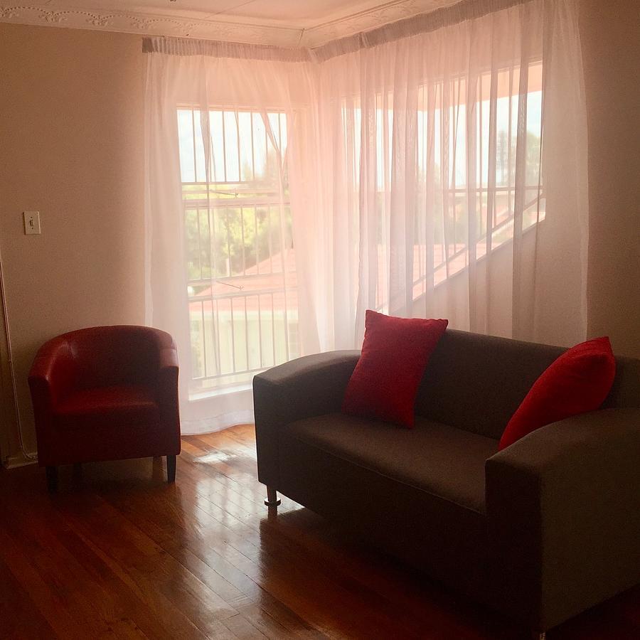 Pentagon Guesthouse Bloemfontein Bagian luar foto